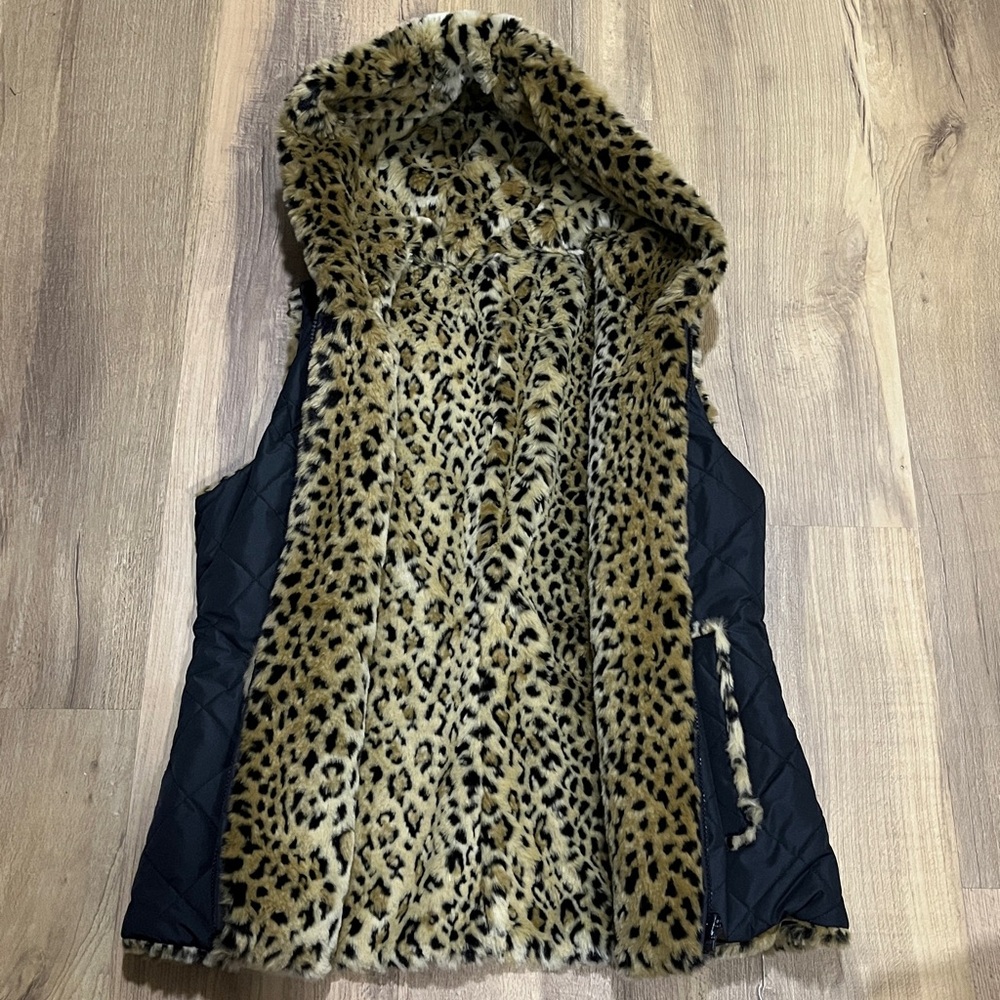 Kristen Blake size small vest - Picture 2 of 11
